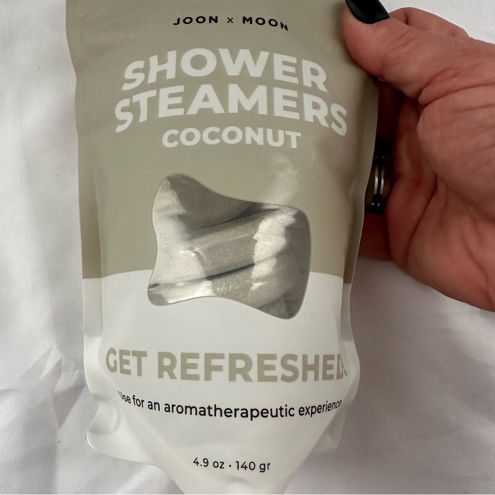Joon x Moon Coconut Shower Steamers Cocoa + Shea Butters 7 Tablets 4.9 oz New - Picture 3 of 4